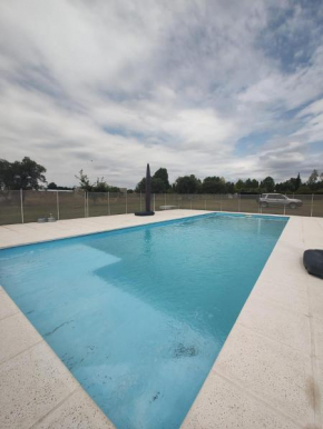5 min Restaurants, Piscina, Cochera, Parrilla